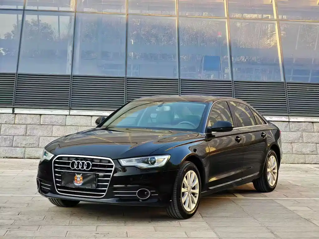 Audi A6L 2014 — фото 1