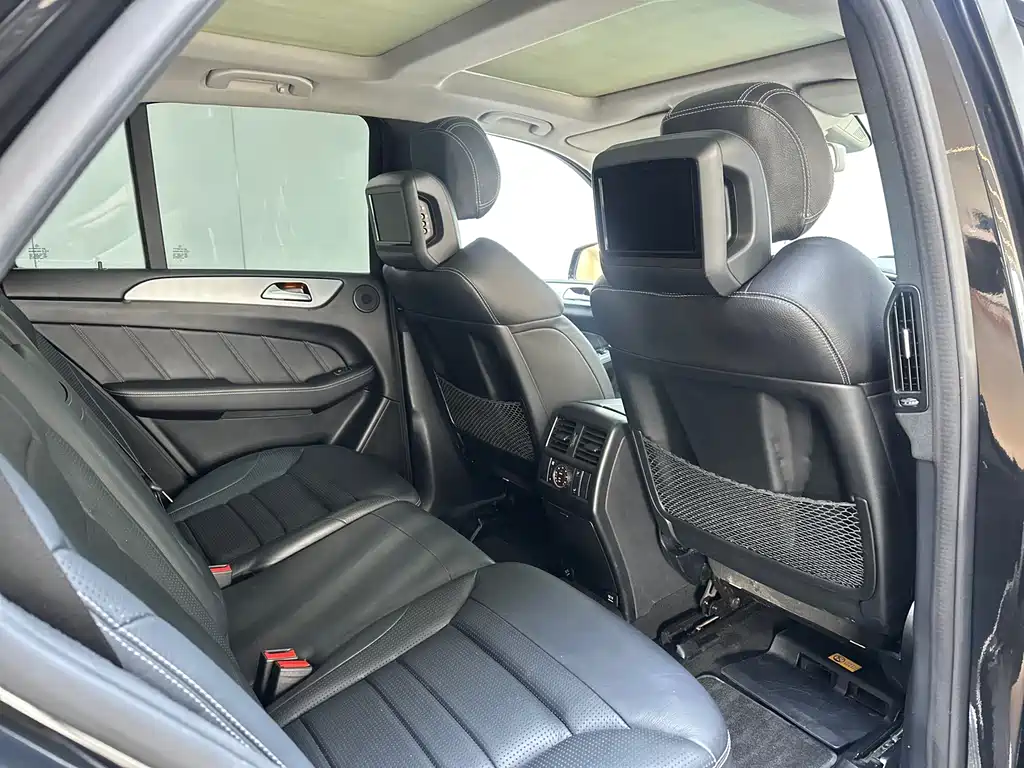Mercedes-Benz M-Class AMG 2015 — фото 13