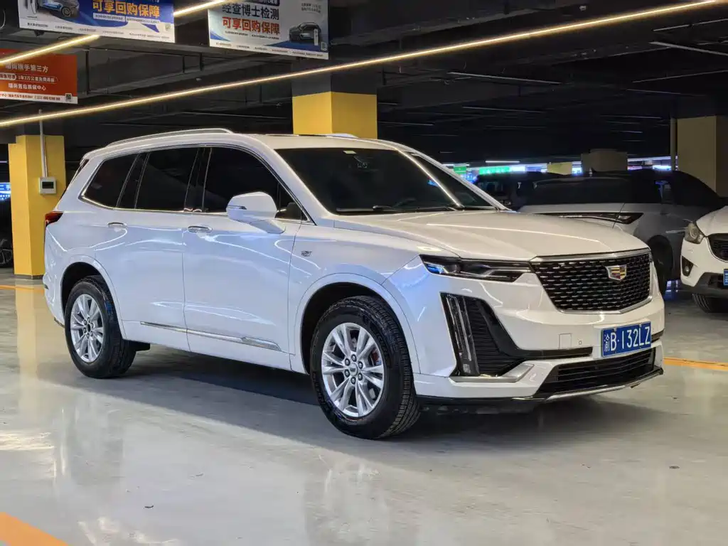 Cadillac XT6 2021 — фото 3
