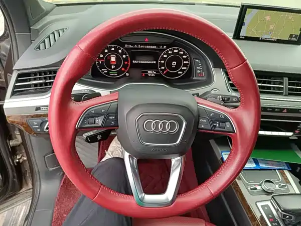 Audi Q7 2016