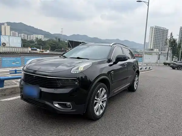 Lynk & Co 01 2019