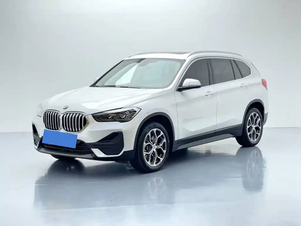 BMW X1 2023 — фото 1