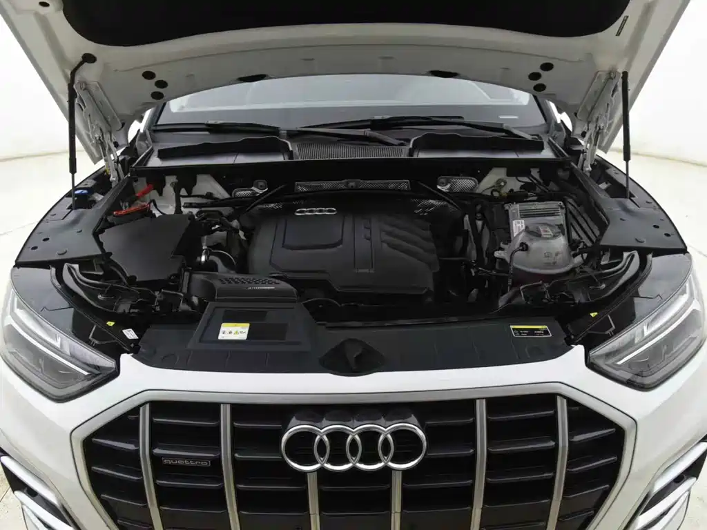 Audi Q5L 2023 — фото 12