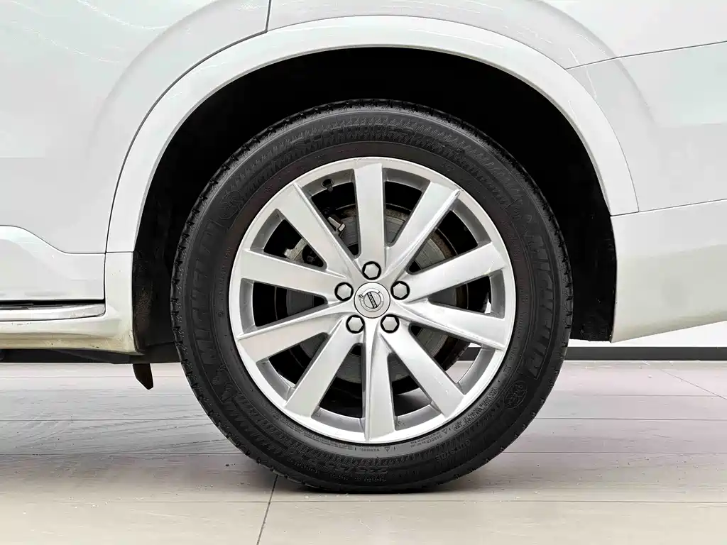 Volvo XC90 2016 — фото 2