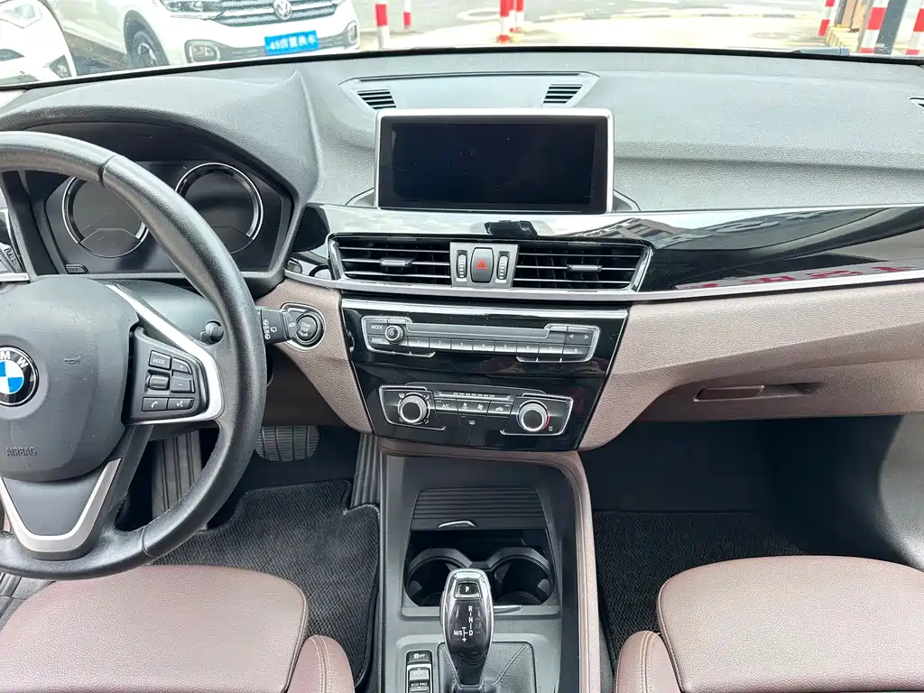 BMW X1 2020 — фото 14