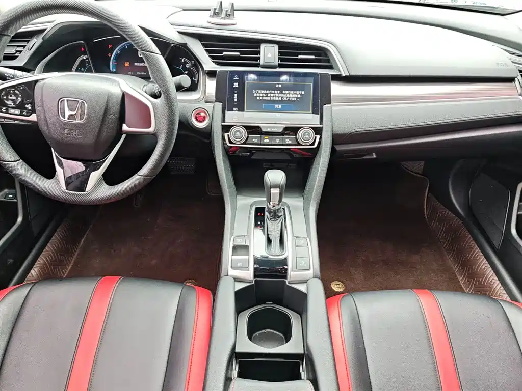 Honda Civic 2021 — фото 17
