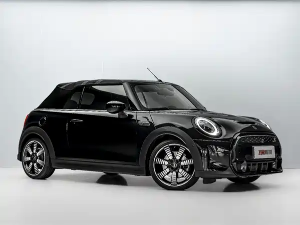 MINI MINI 2023
