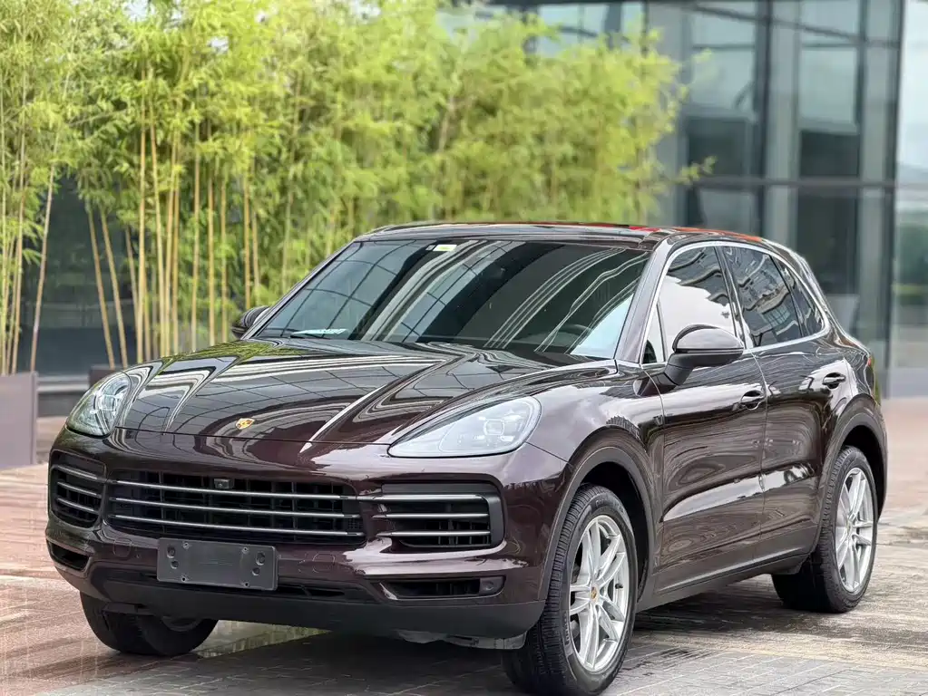 Porsche Cayenne 2018 — фото 1