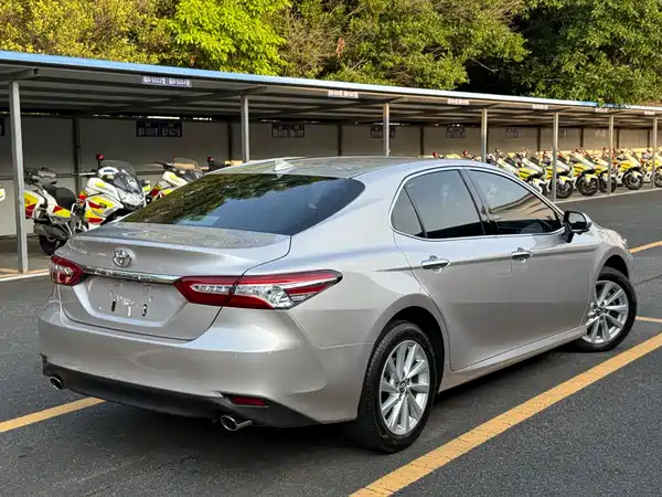 Toyota Camry 2021