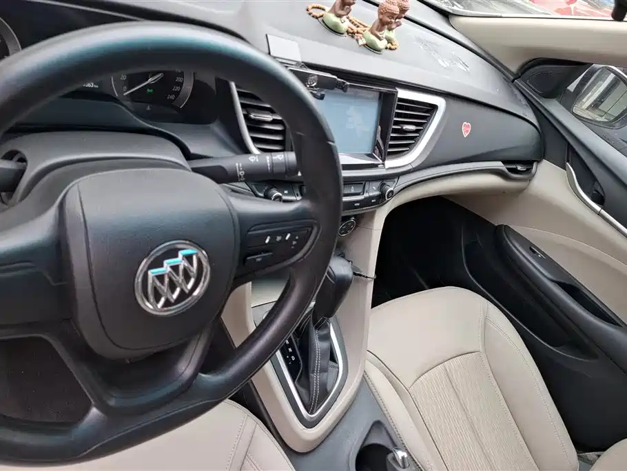 Buick Excelle 2017 — фото 12