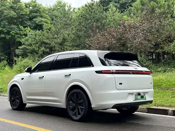 Li Auto L7 2023