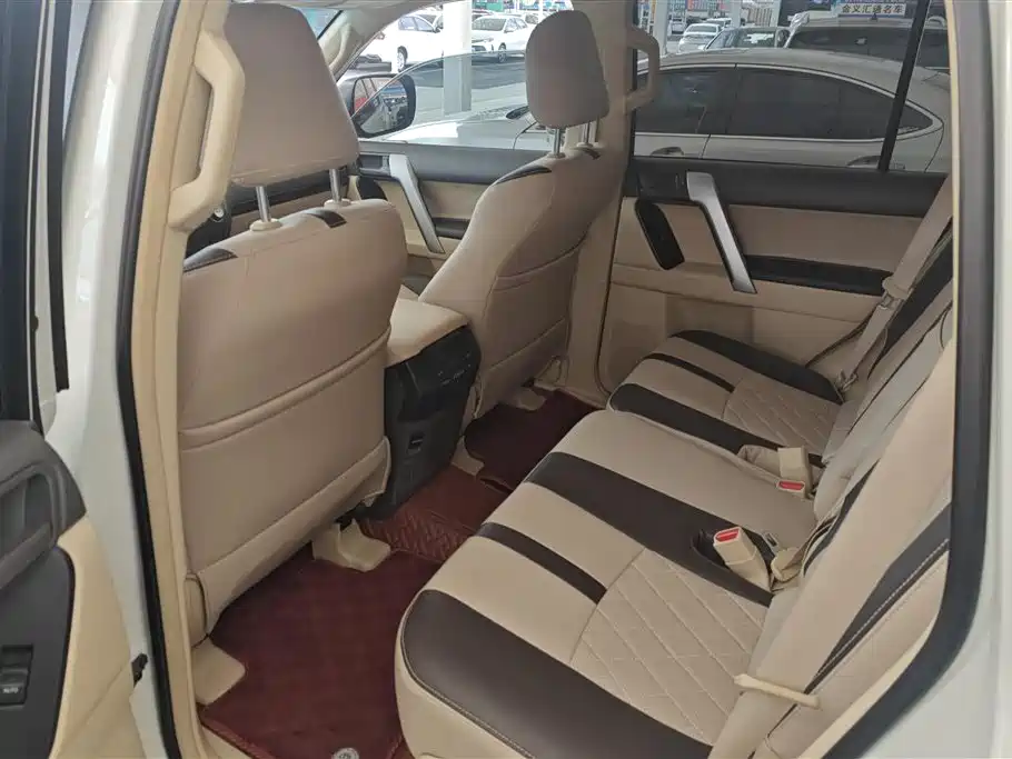 Toyota Prado 2017 — фото 11