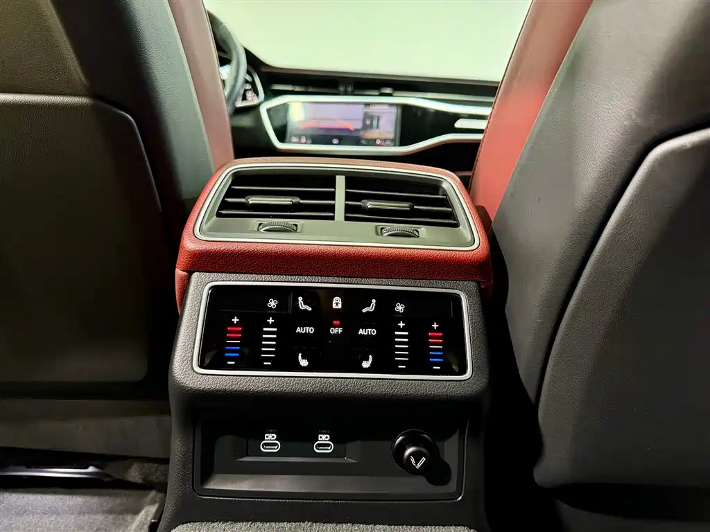 Audi A7L 2024 — фото 22