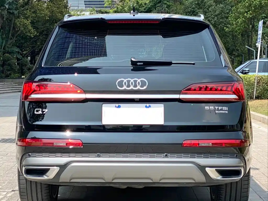 Audi Q7 2021 — фото 3