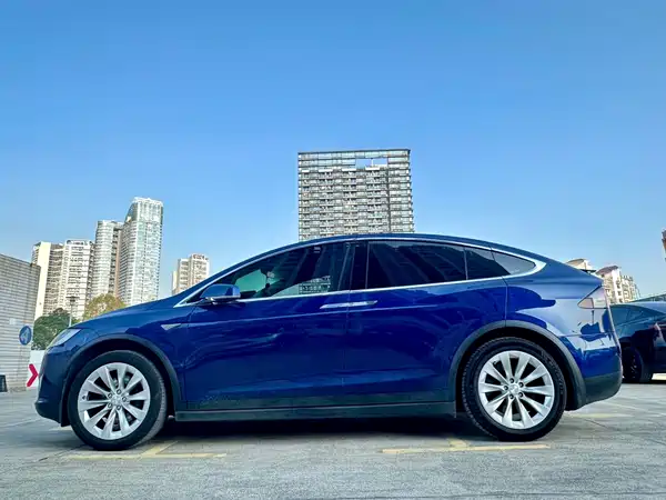 Tesla Model X 2016