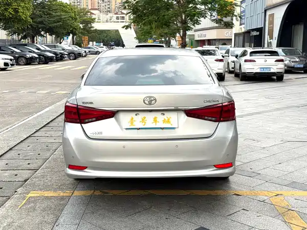 Toyota Crown 2017