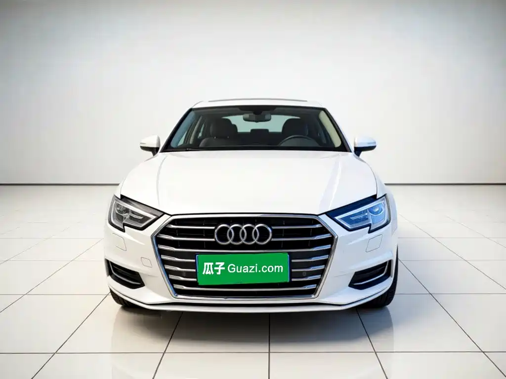 Audi A3 2019 — фото 24