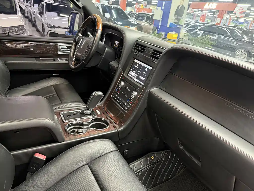 Lincoln Navigator 2017