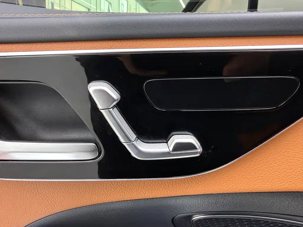 Mercedes-Benz C-Class 2021 — фото 17