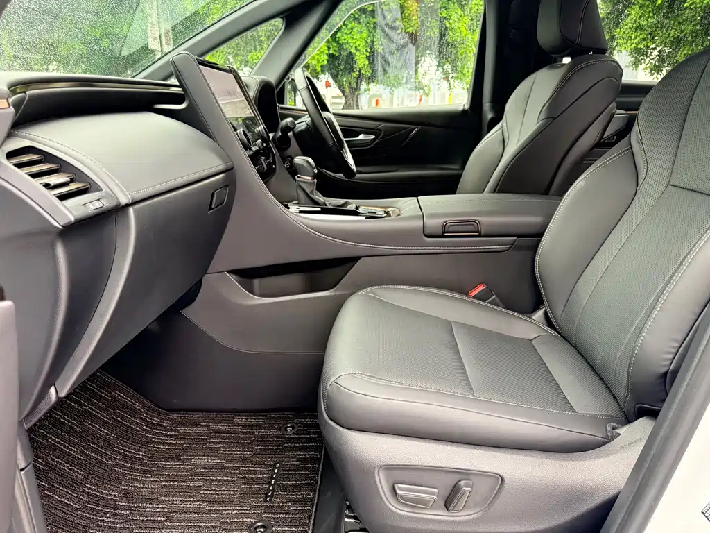 Toyota Alphard 2026 — фото 16