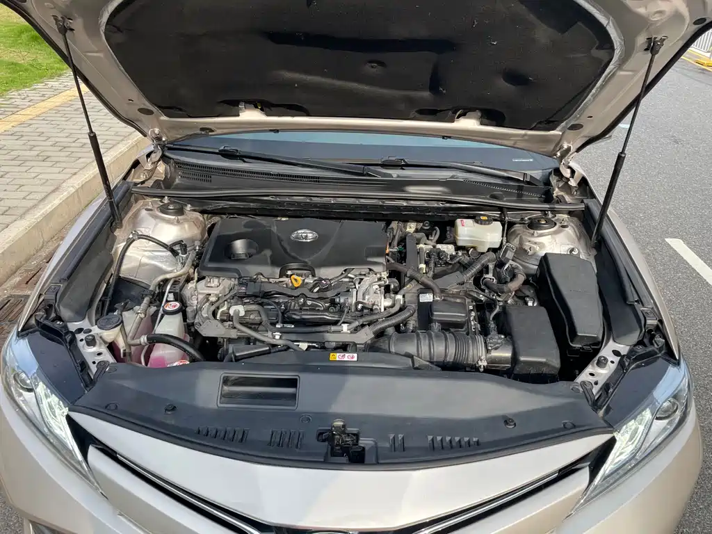Toyota Camry 2020 — фото 19