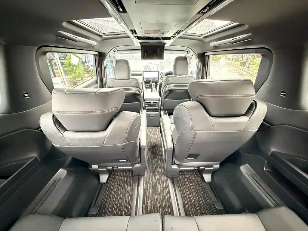 Toyota Alphard 2026 — фото 13
