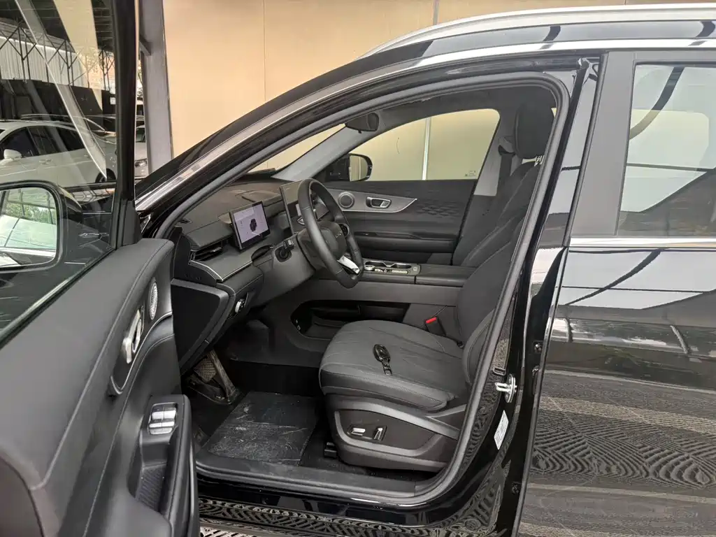 Chery Tiggo 8 PLUS 2025 — фото 12