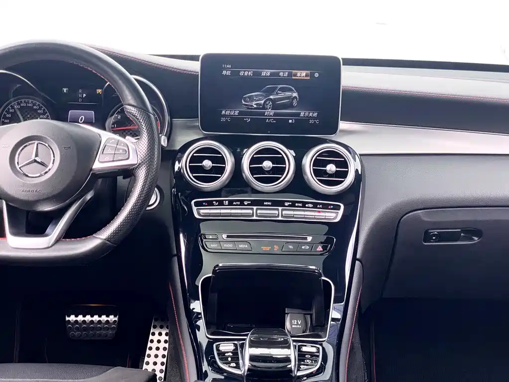 Mercedes-Benz GLC AMG 2018 — фото 11