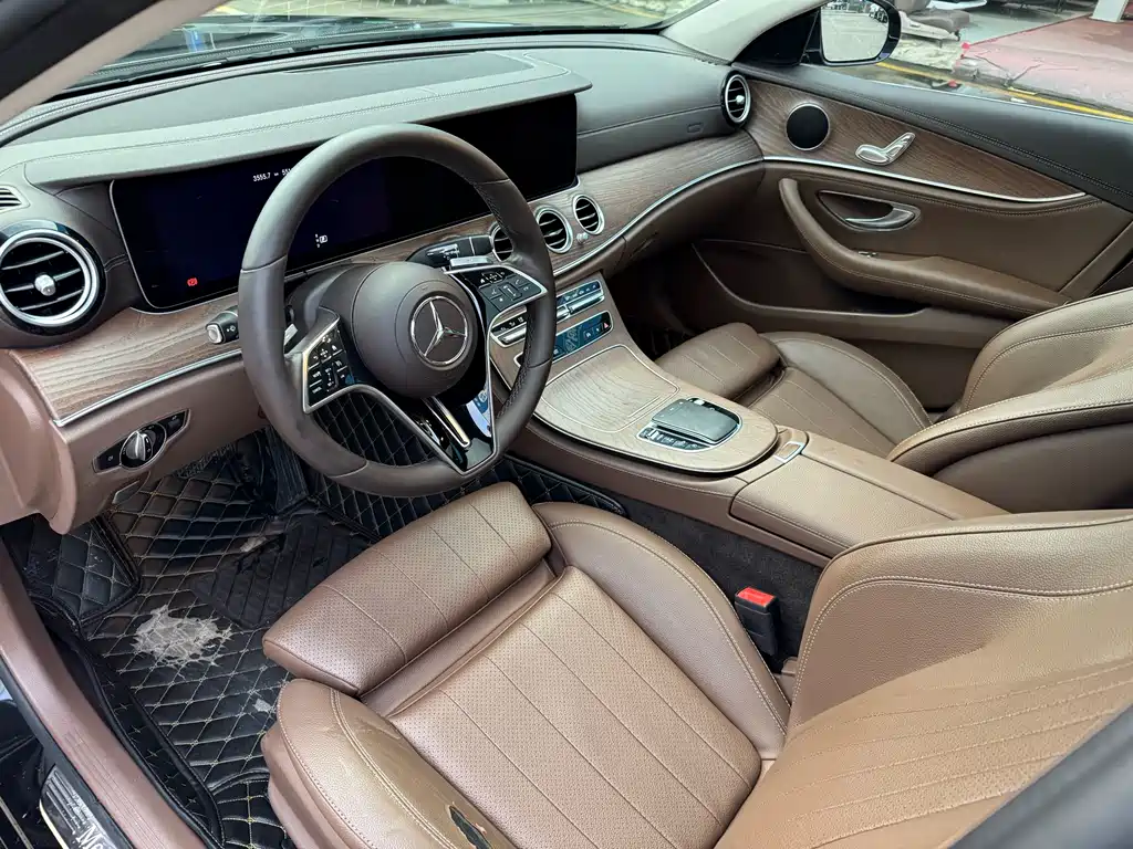 Mercedes-Benz E-Class 2022