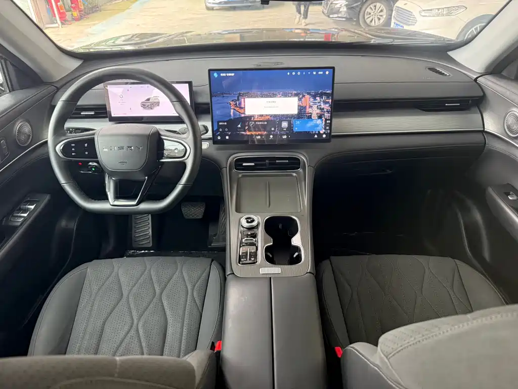 Chery Tiggo 8 PLUS 2025 — фото 10