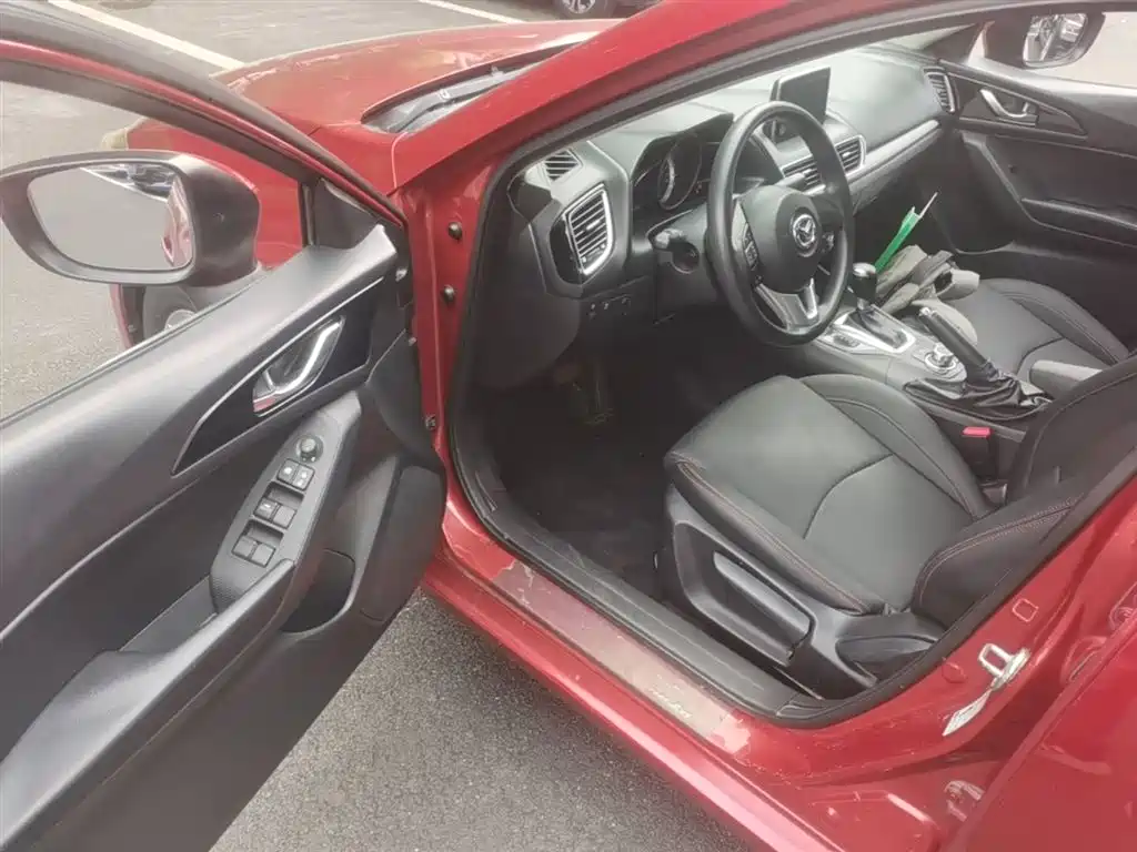 Mazda 3 Axela 2015 — фото 16