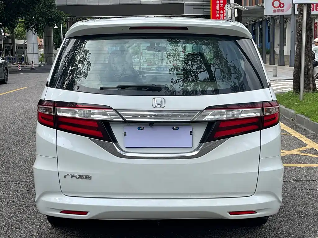 Honda Odyssey 2018 — фото 12