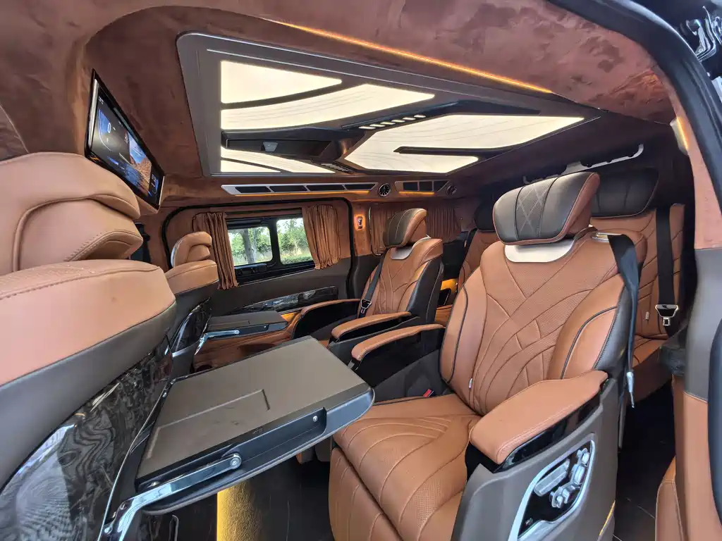 Ford Tourneo 2023 — фото 19