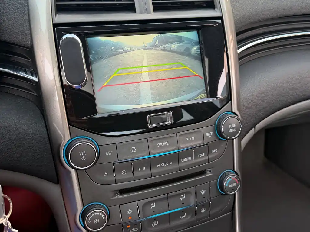 Chevrolet Malibu 2014 — фото 14