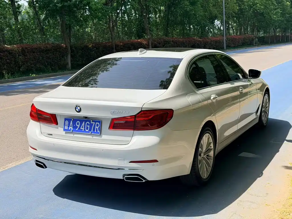 BMW 5 Series 2020