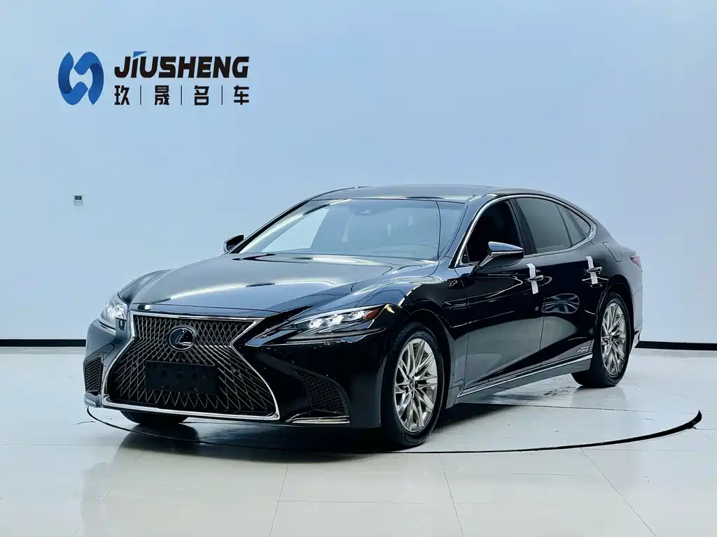 Lexus LS 2020