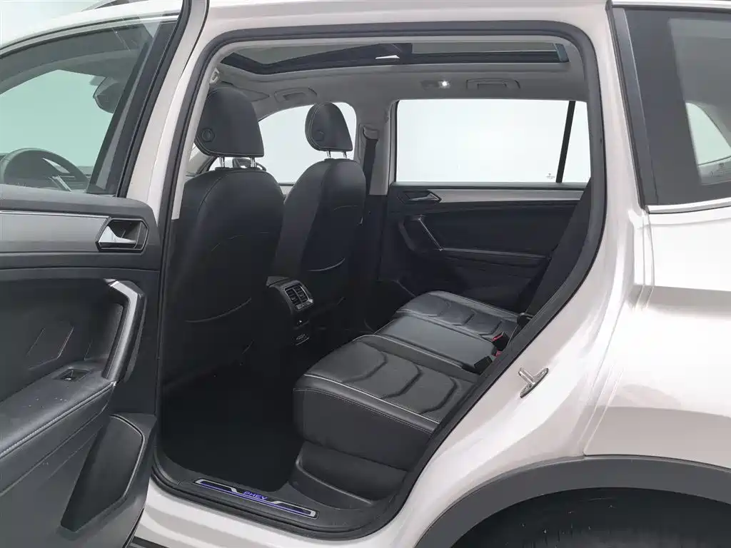 Volkswagen Tiguan L PHEV 2021 — фото 15