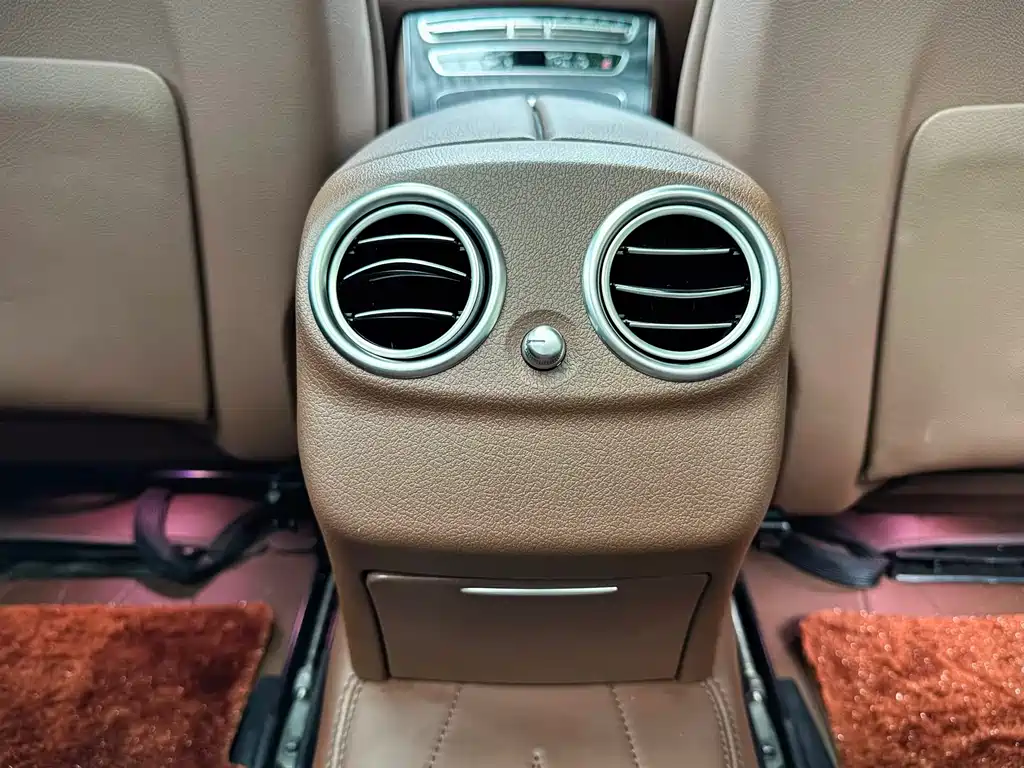 Mercedes-Benz E-Class 2023 — фото 21