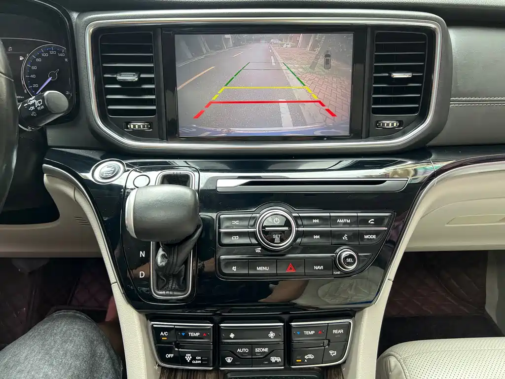 GAC Motor Trumpchi M8 2018 — фото 14