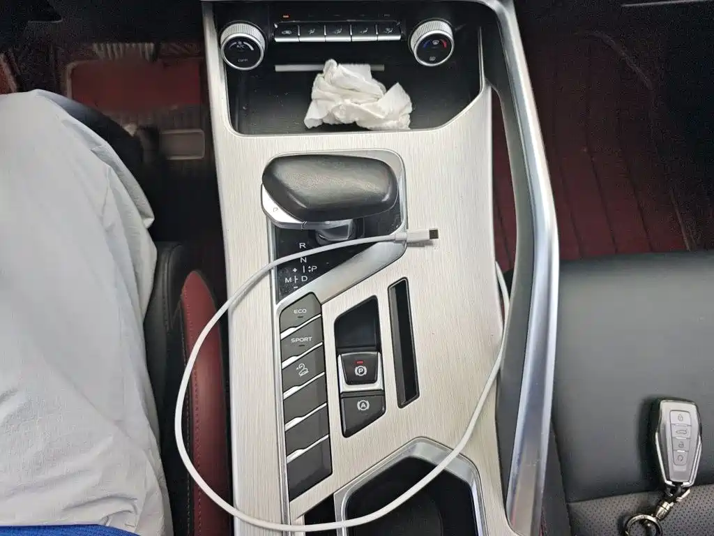 Geely Binyue 2022