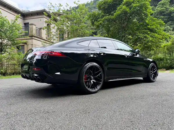 Mercedes-Benz AMG GT 2025