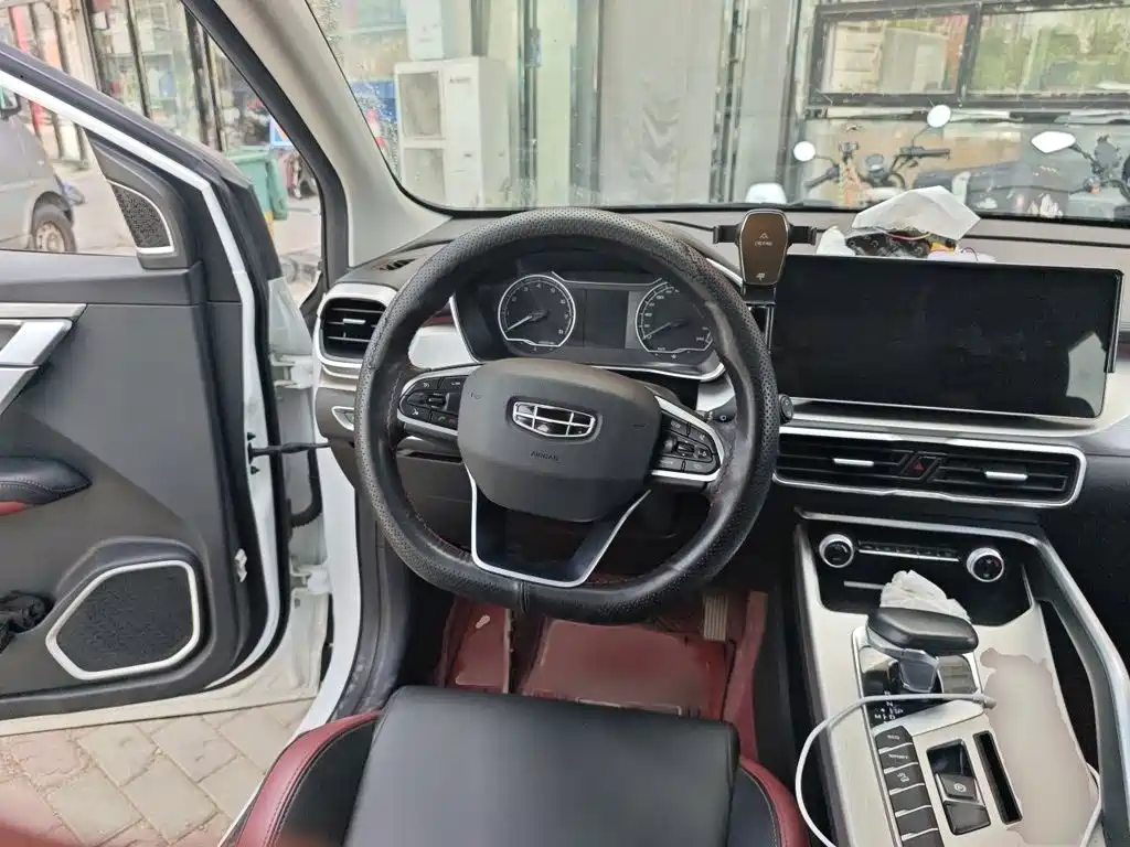 Geely Binyue 2022