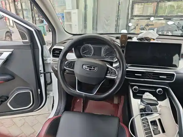 Geely Binyue 2022
