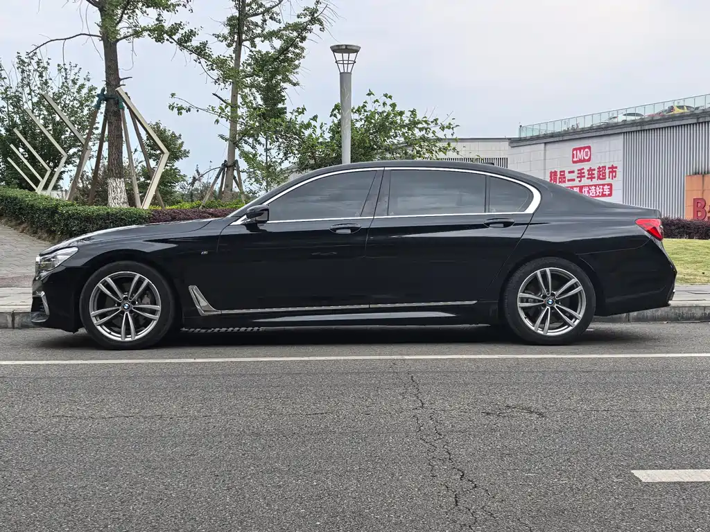 BMW 7 Series 2019 — фото 4
