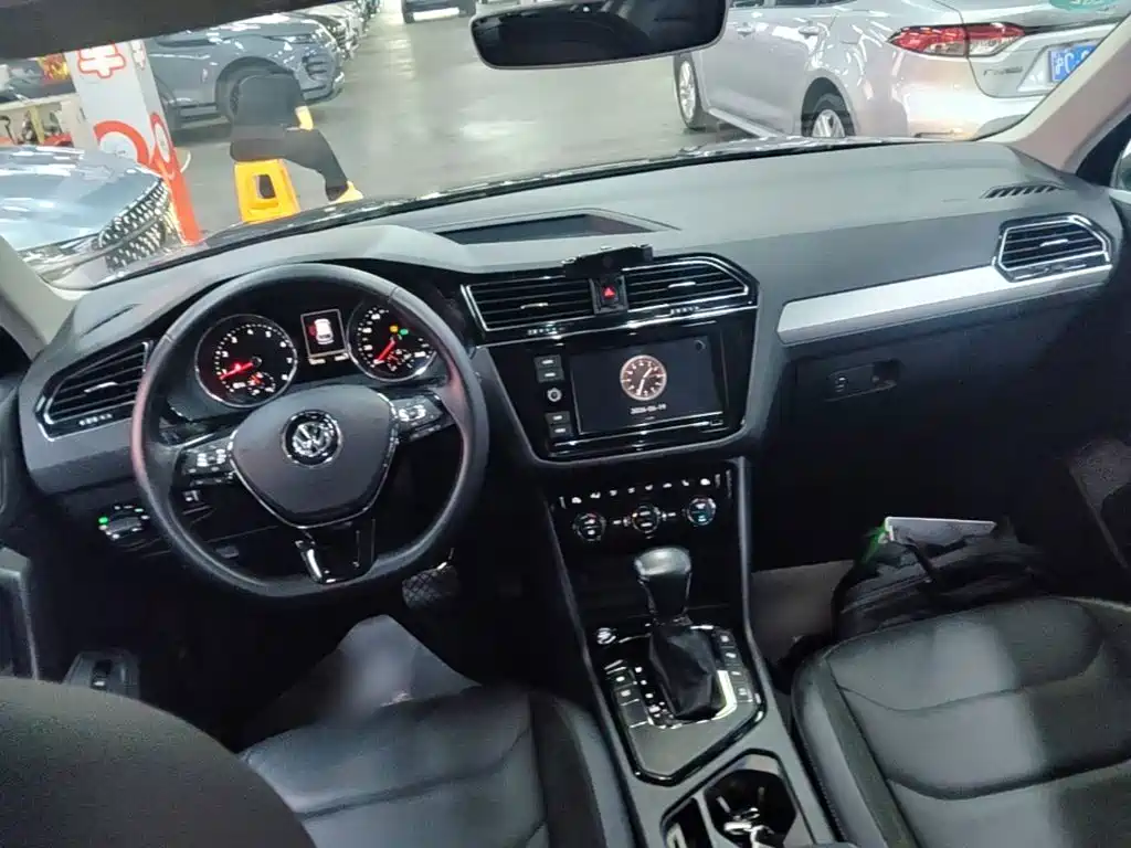 Volkswagen Tiguan L 2019 — фото 10