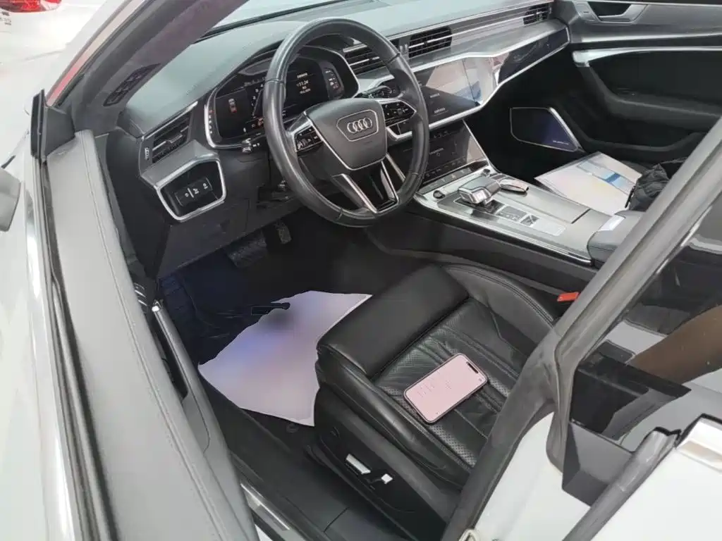 Audi A7 2022 — фото 23