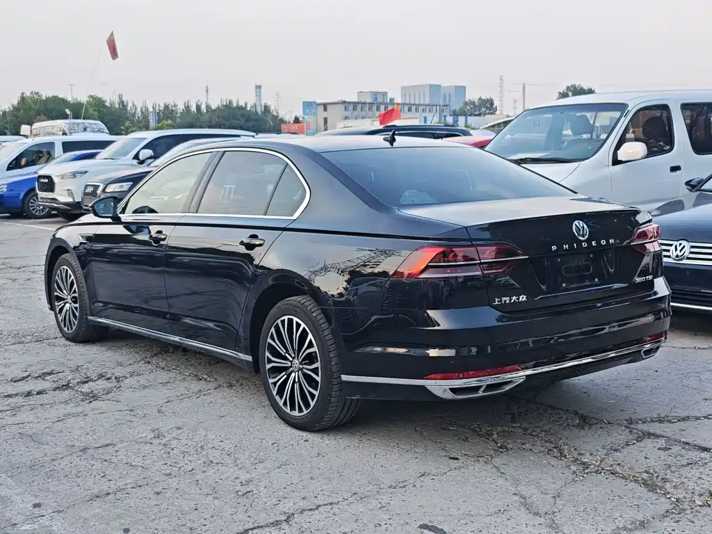 Volkswagen Phideon 2017