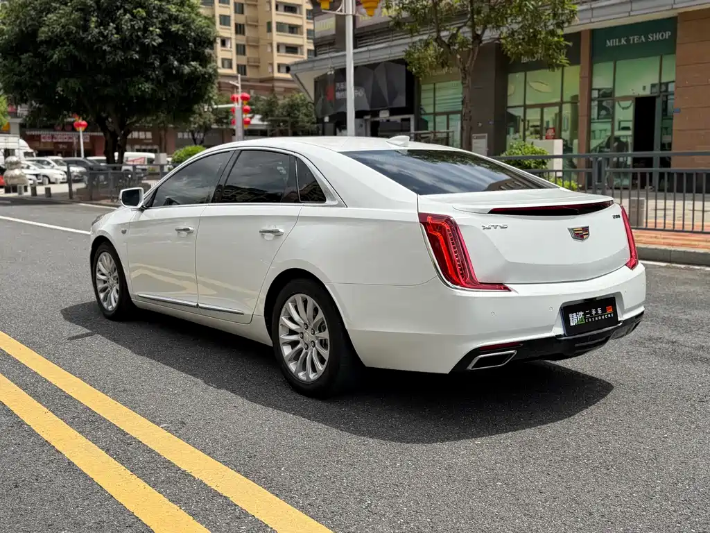 Cadillac XTS 2019 — фото 14
