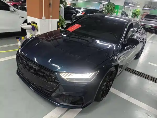 Audi A7L 2022