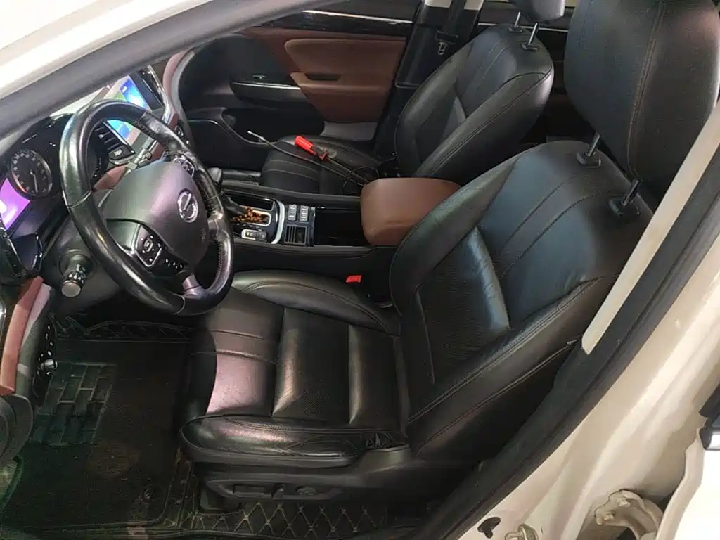 GAC Motor Trumpchi GS8 2018 — фото 15